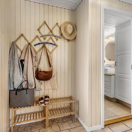 Hyggeligt Hus Med Braendeovn I Vejlby Klit Sj359