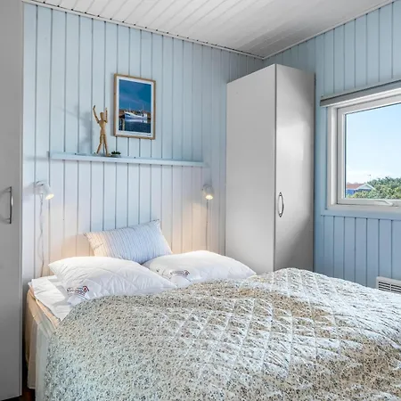 Hyggeligt Hus Med Braendeovn I Vejlby Klit Sj359 * Harboør